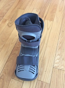 Ossur Air Walker low medical walking boot