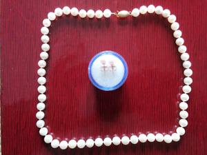 Pearl necklace/earrings $100