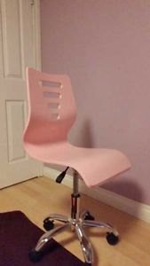 Pink chair on wheels