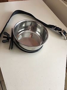 Puppy/Dog collar and food dish for kennel