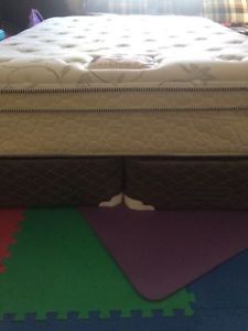Queen mattress/split boxspring/frame free delivery