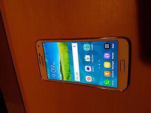 Samsung S5 16 GB for sale with case. Serious inquiries only!