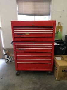 Snapon two piece tool box