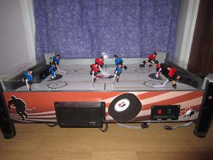 Table top rod hockey game