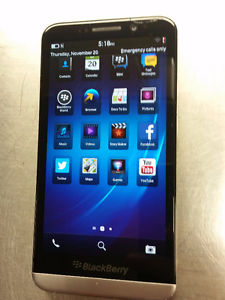 Telus Blackberry Z30 Good Condition