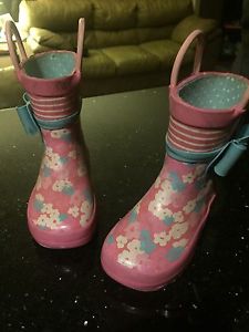 VGUC - Size: 6 Toddler Rain boots