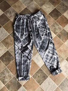 Wanted: Iso these Lululemon jet crops
