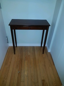 Wanted: Side table with drawer