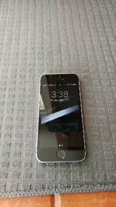 iPhone SE 16GB Rogers Space Grey