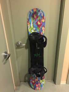 Burton Feelgood Snowboard 149cm + Burton Lexa Est Bindings
