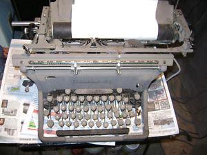 Collectible All-Metal Vintage Typewriter