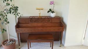 'Mint' Shape Bell Piano with bench