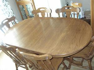 OAK TABLE + 6 CHAIRS - DRASTIC REDUCTION