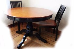 Round Dining Table, Hardwood, Natural w/ Black, 4 Chairs