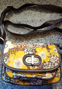 Small crossover purse.