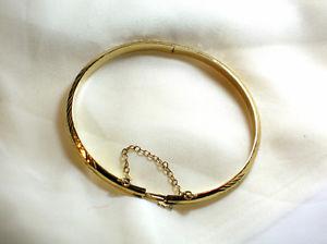 Sterling Silver - 4mm Gold Plate Faceted Hinged Bangle 6.4g