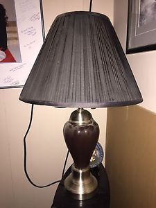 2 brown Lamps