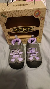 Baby keen sneakers 6-12 months