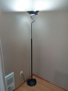 Black sprial top stand up lamp - $20 OBO