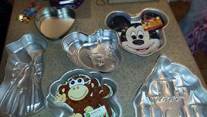 Cake pans