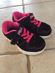 Girls shoes