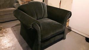 Green livingroom chair+ Rocking chair $20!!!!