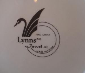 Lynn's Fine China12 Place Settings