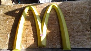 McDonald's Arch Sign