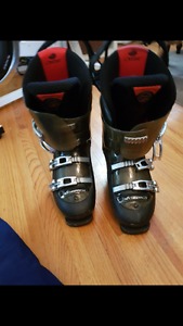 Mens ski boots and snow pants