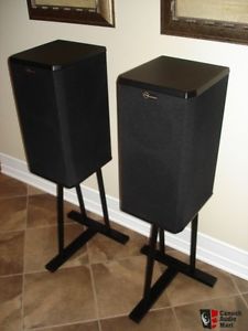 NUANCE STAR GRAND 1S speakers with stands
