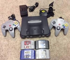 Nintendo 64 With 2 Controllers and 4 Games!