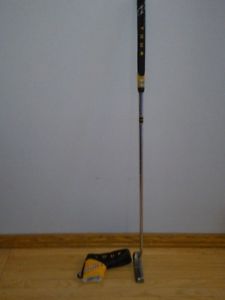 Odyssey White Hot Tour R.H. Putter, 35" lenght, c/w