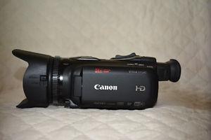 Professional Camcorder Canon VIXIA HF G40