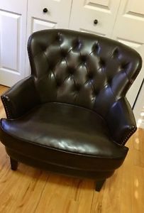 Real leather capitonated luxury chair / chaise capitonée