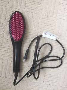 Simply straight hair straightener brush