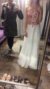 Size 2 lucci lu grad dress