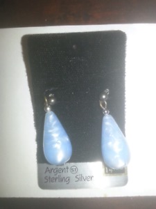 Swirly marble blue and white earrings