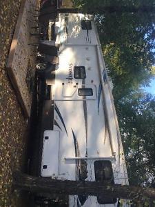 Sydney 37ft Fifth Wheel Camper