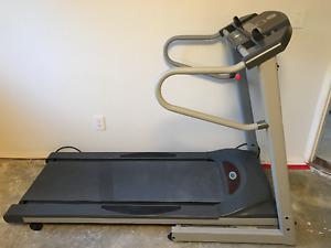 Treadmill, incline, folds for storage