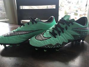 Wanted: Men's Nike Soccer Cleat size 8.5