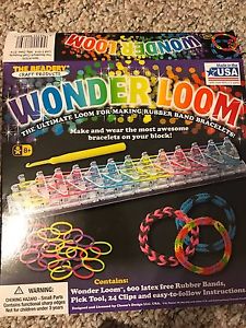 Wonder Loom bracelet making kit
