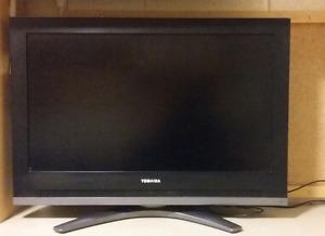 32 inch Toshiba flat sreeen TV