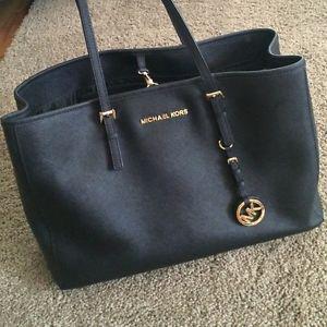 AUTHENTIC Michael Kors Large MD Travel Tote