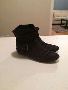Black suede boots $7