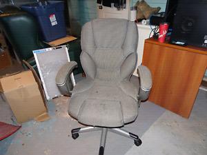 Computer chair