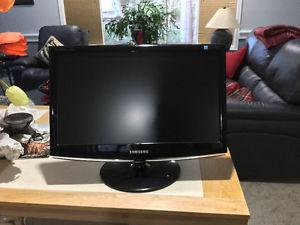 Great Samsung Colour Monitor, 19". As New