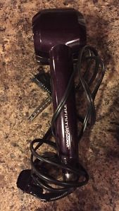 Infinity Pro hair curler by Conair