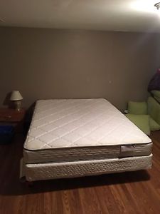 NEW/ hardly used bed