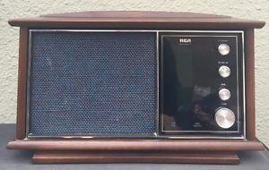 Retro RCA radio