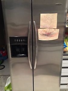 SOLD PENDING PICK UP - Fridgidaire side by side